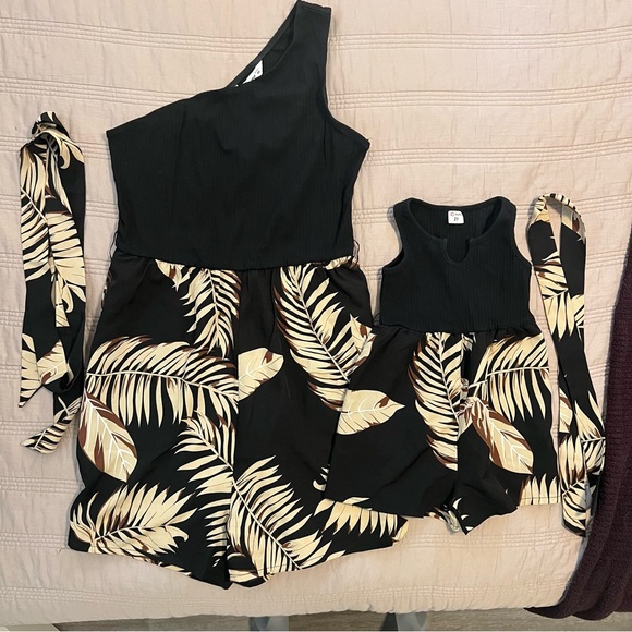 Black and Beige Leaf Print Romper Set M & 2T - Picture 2 of 3